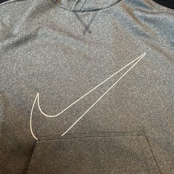 2 Nike girls hoodies. - Picture 4 of 5